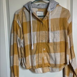 American Eagle Outfitters Mustard and Cream Plaid Button Down Shirt